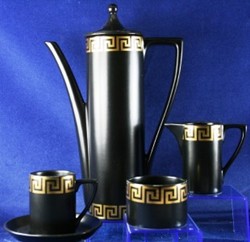 Portmeirion Greek Key coffee set, black and gold (Image nixsbabydoll)