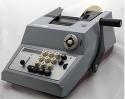 Olivetti Prima Summa 20 adding machine Olivetti Prima Summa 20 adding machine