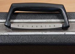 Samsonite Classic handle (early model)