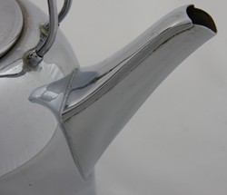 Curved spout on early K2 and K2R Curved spout on early K2 and K2R