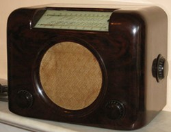 Bush DAC90 radio, c1946 (image dp5669)