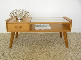 Featured image of post G Plan Glass Coffee Table - Modern round glass coffee table.