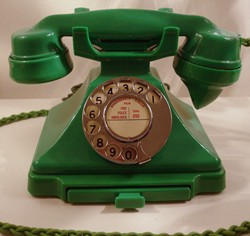 Green GPO Telephone 162, 1934 (image John Lam-Foley) Green GPO Telephone 162, 1934 (image John Lam-Foley)