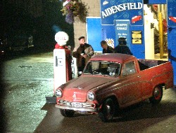 Bernie Scripps (Peter Benson) deals with a late
customer outside Aidensfield Garage